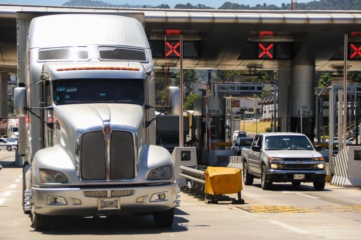 transportistas-regresan-a-mexico-ante-requisito-de-ingles-en-eu_3c86aa0a-98da-462e-b5e6-83ffed672be7_medialjnimgndimage=fullsize